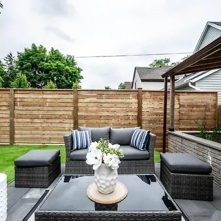 Luxury Stylish Home, Walk To Falls, Fire Pit&More Niagara Falls Extérieur photo