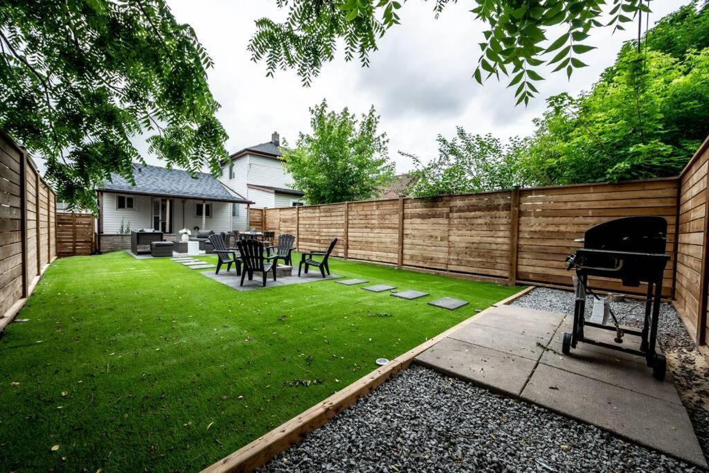 Luxury Stylish Home, Walk To Falls, Fire Pit&more Hébergement de vacances