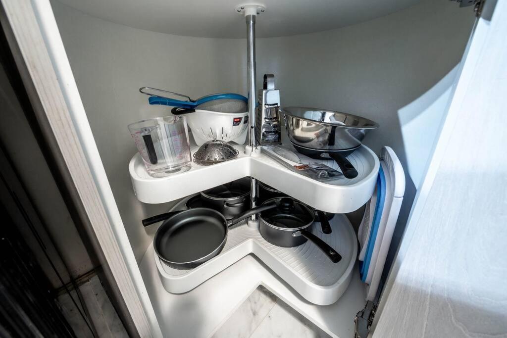 Hébergement de vacances Luxury Stylish Home, Walk To Falls, Fire Pit&more Niagara Falls
