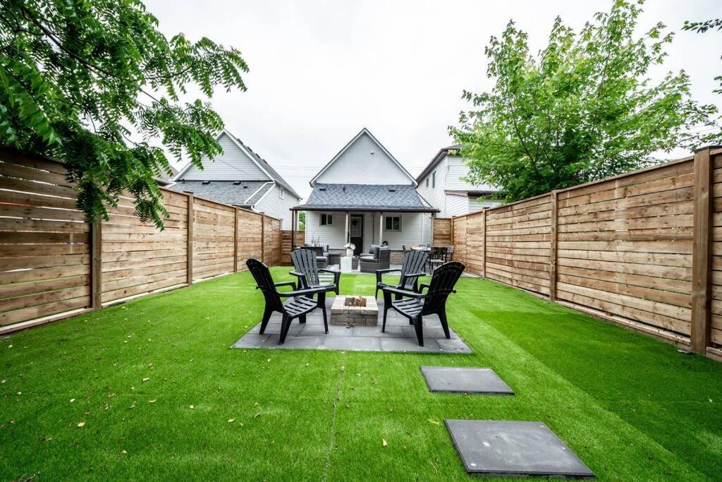 Hébergement de vacances Luxury Stylish Home, Walk To Falls, Fire Pit&more