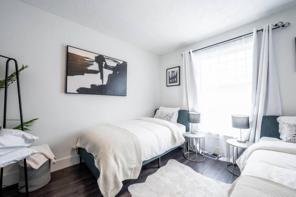 Hébergement de vacances Luxury Stylish Home, Walk To Falls, Fire Pit&more *